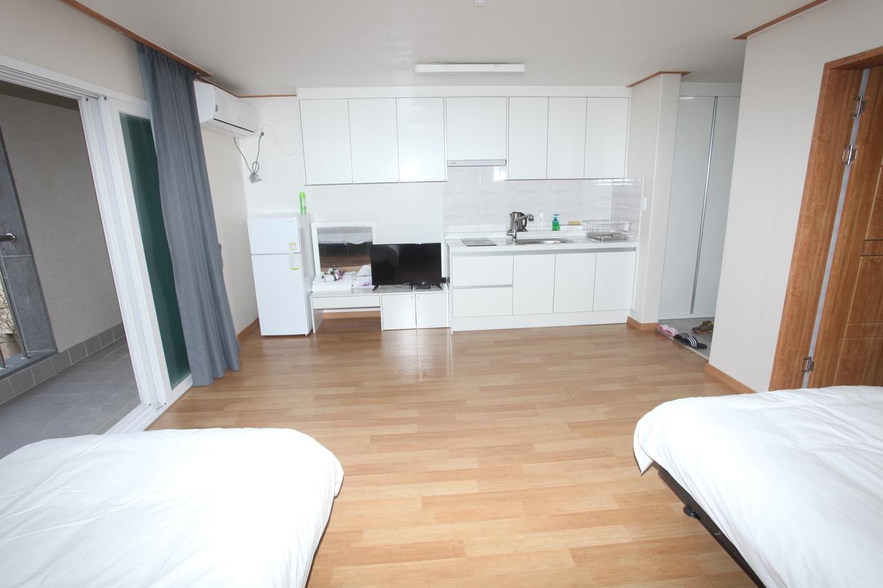 Jeju Youth Hostel Εξωτερικό φωτογραφία
